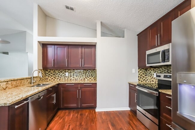 Foto del edificio - 2524 Gotham Way