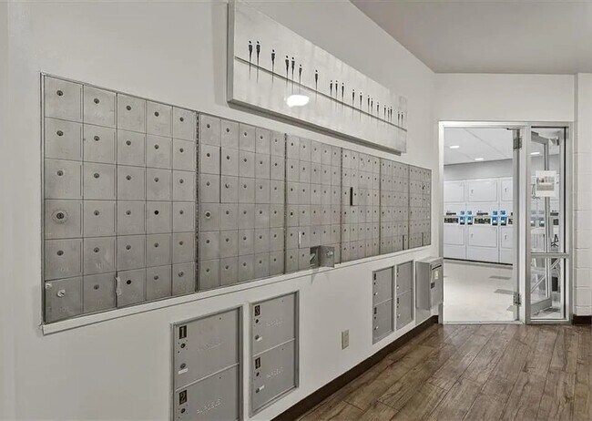 Foto del edificio - 3838 Rainbow Blvd