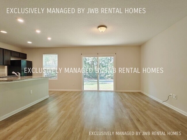 Building Photo - 7948 Pipit Ave