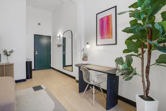 Foto del edificio - Historic Character, Modern Comforts