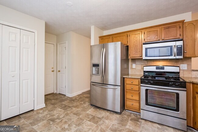 Foto del edificio - 3512 English Oaks Dr NW