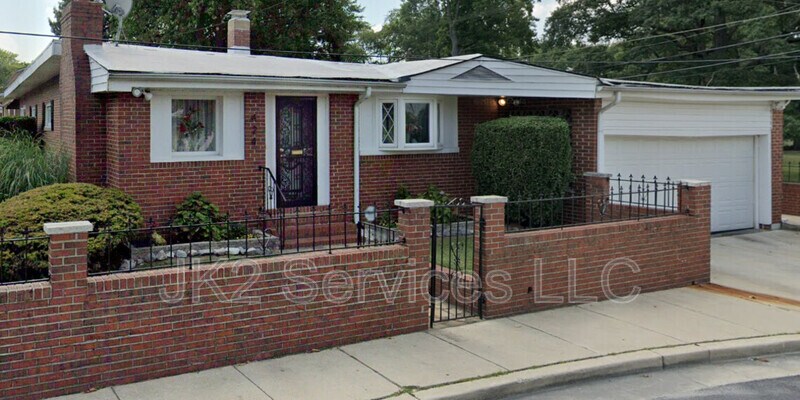 Primary Photo - 11 Fleming Dr
