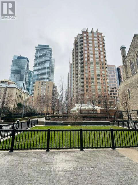 Building Photo - 28 Ted Rogers Way