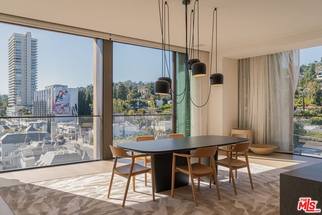 Foto del edificio - 9040 Sunset Blvd