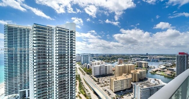 Building Photo - 4111 S Ocean Dr