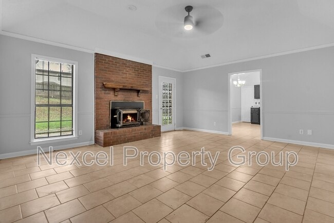 Building Photo - 5809 Lee's Crossing St