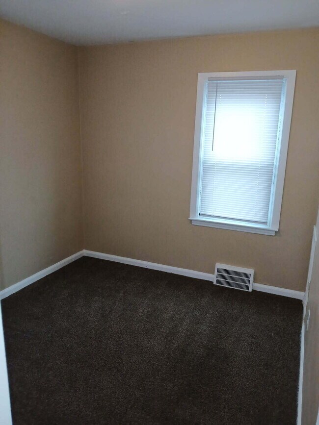 Foto del edificio - 12075 Rossiter St