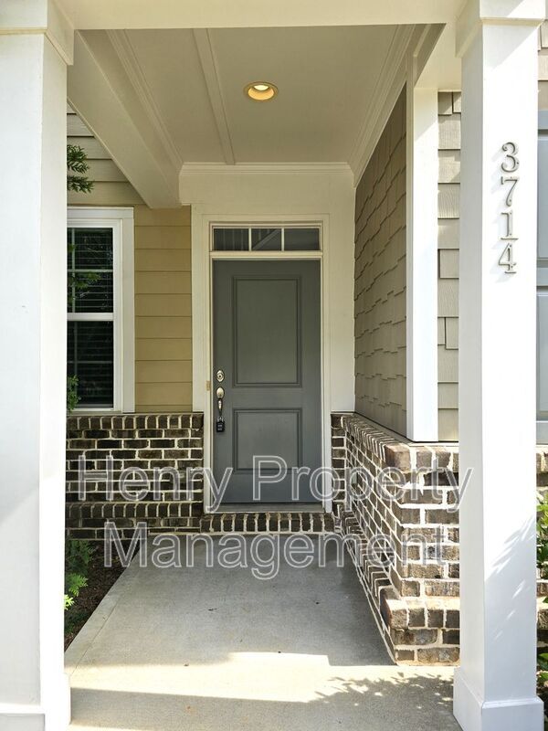 Foto del edificio - 3714 Colby Chase Drive