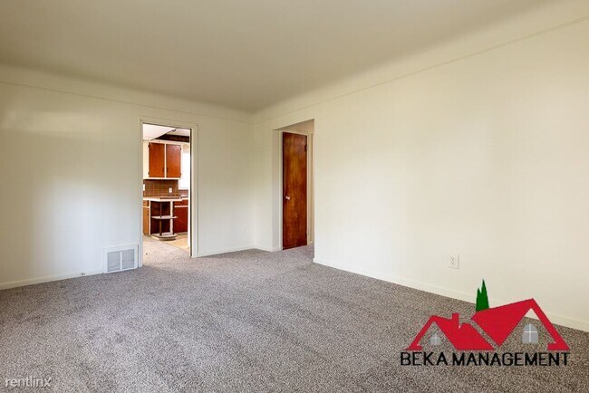 Building Photo - 3 br, 1 bath House - 20450 Centralia