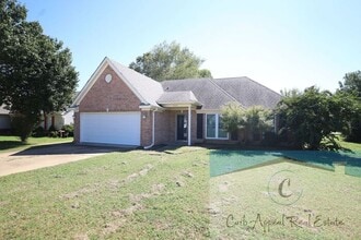 Building Photo - 5535 Deerfield Dr