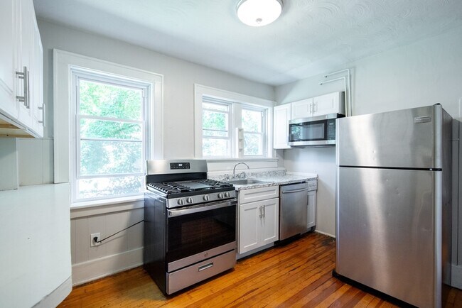 Foto del edificio - 787 4th Ave