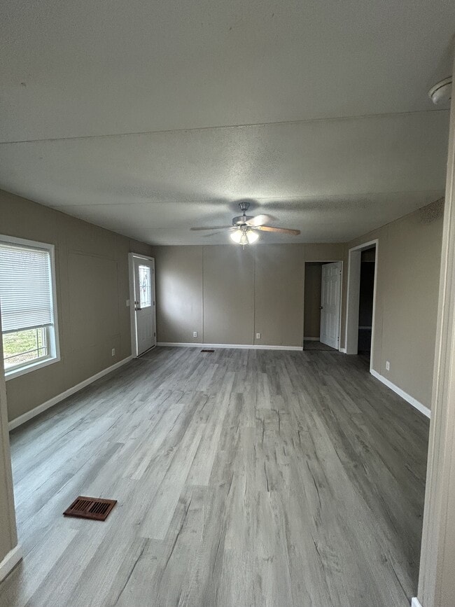 Building Photo - 200 Zackary St