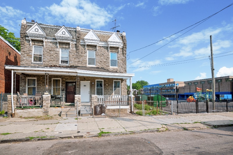 Photo - 931 E Woodlawn St