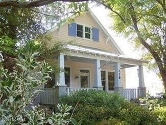 Building Photo - 236 W Shorewood Dr