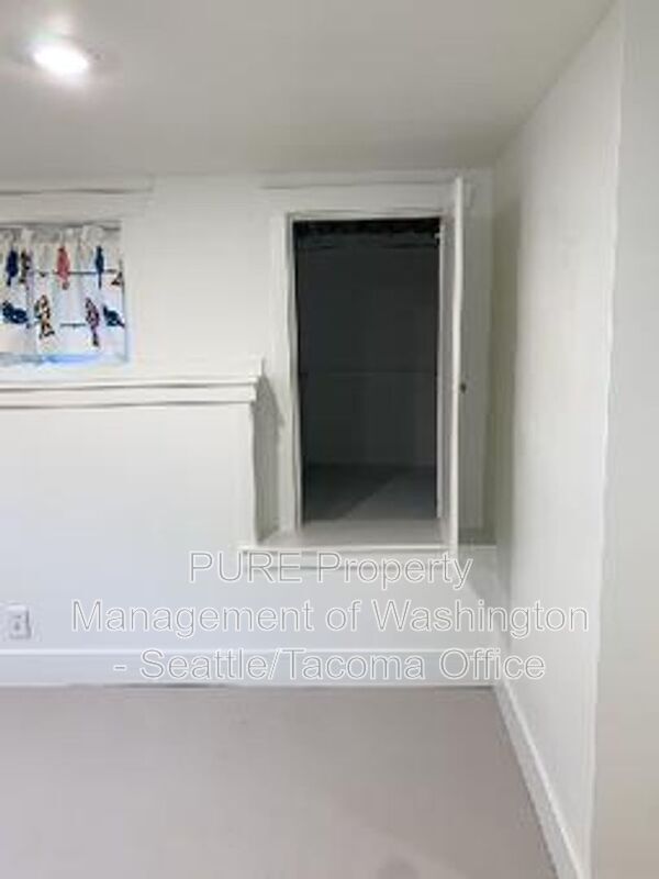 Foto del edificio - 8408 Duncan Ave S