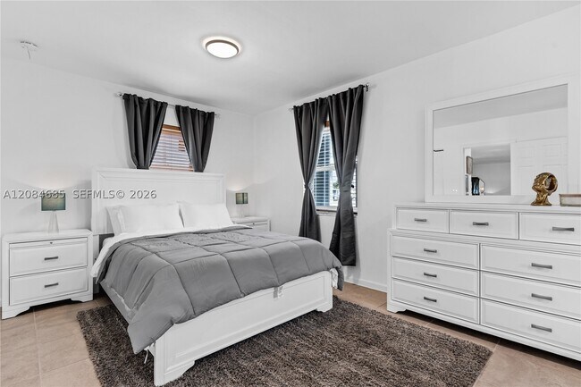 Foto del edificio - 1430 NE 11th St