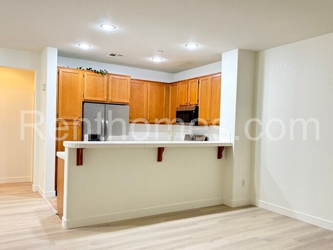 Foto del edificio - 1603 White Hickory Pl