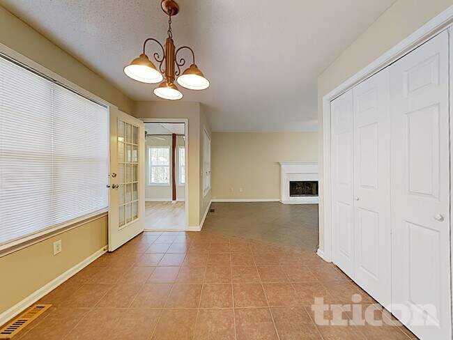 Foto del edificio - 153 Clear Brook Trail