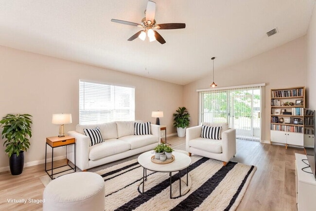 Foto del edificio - 2173 Mallard Creek Cir