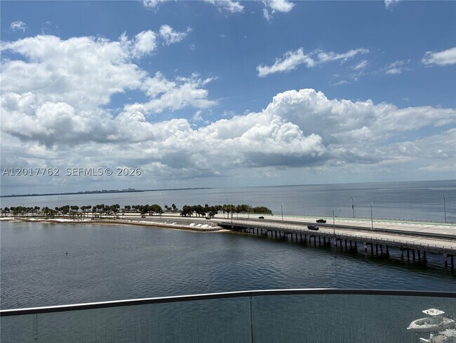 Foto del edificio - 175 SE 25th Rd