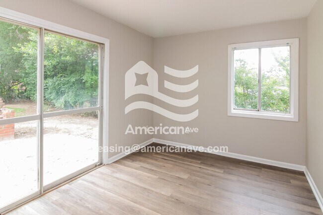 Foto del edificio - 453 Camden Dr