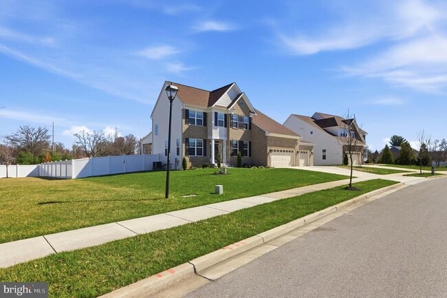 Building Photo - 6702 Savannah Dr