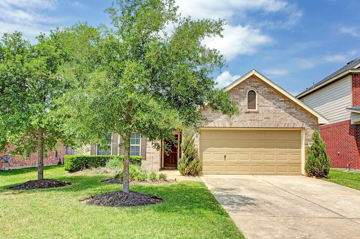 Foto principal - 19223 Fisher Ridge Ln