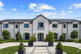 Building Photo - 11021 Royalshire Dr