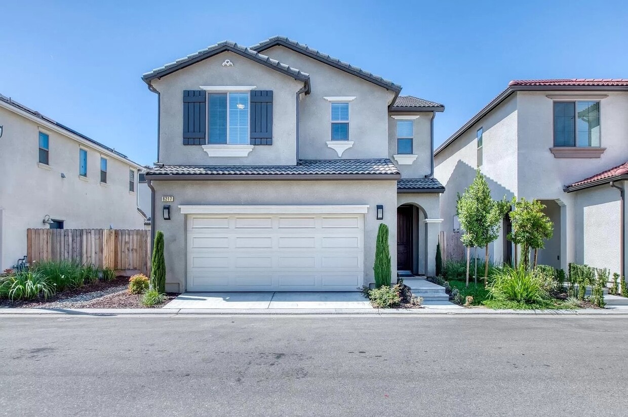 6217 E Sydney Dr, Fresno, CA 93727 House Rental in Fresno, CA