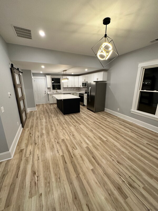 Foto principal - 636 Old Shakertown Rd