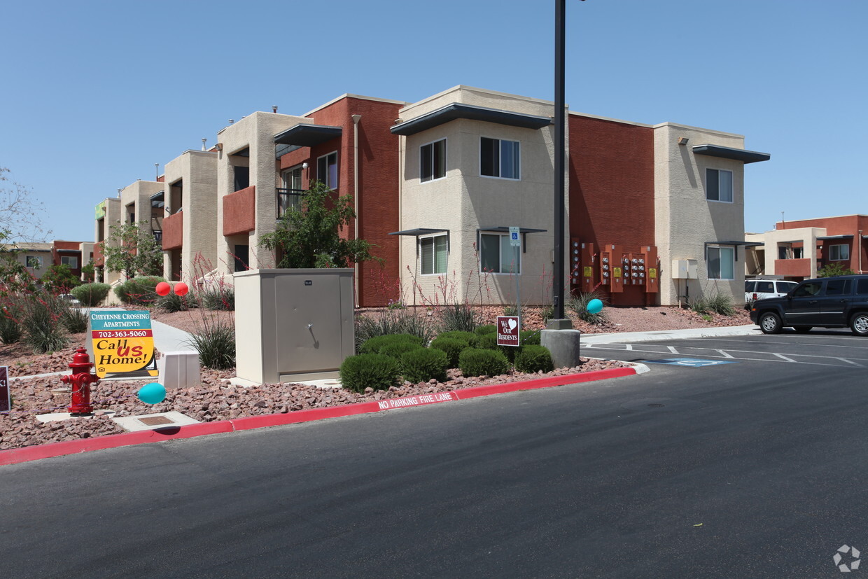 Foto principal - Cheyenne Crossing Apartments