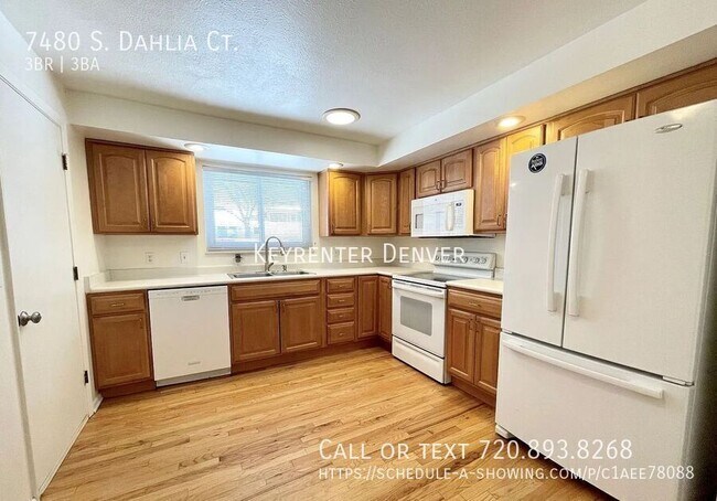Foto del edificio - Charming 3-Bedroom Home with Fireplace, Fe...