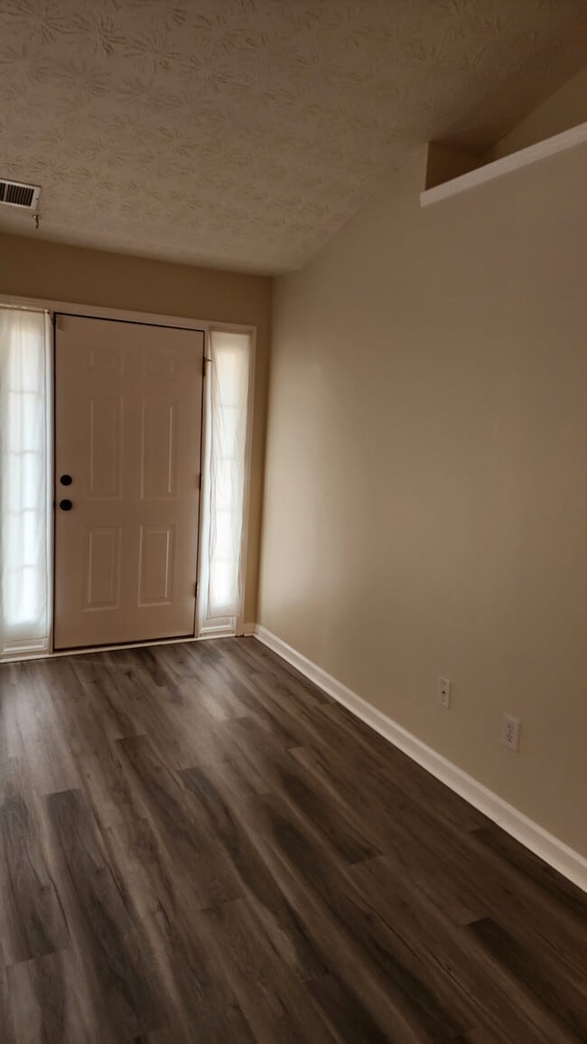 Photo - 45 Spring Valley Way House