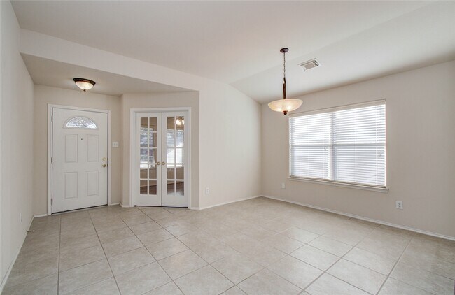 Foto del edificio - 18310 Wild Orchid Dr