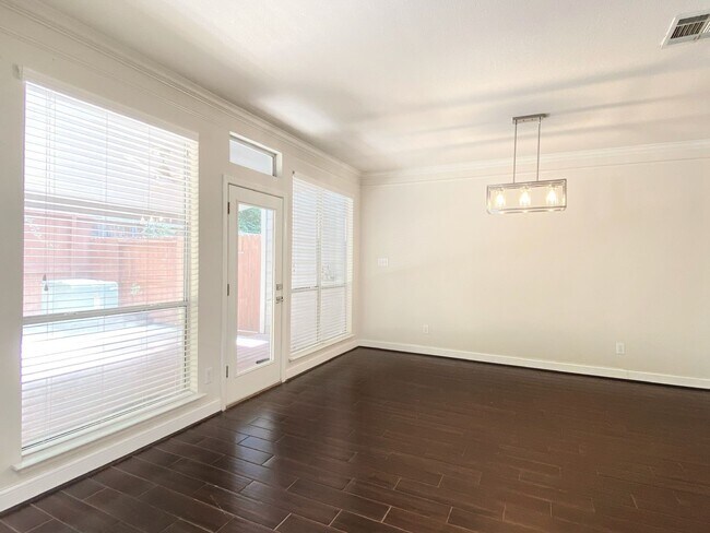 Foto del edificio - 54 Alderon Woods Pl