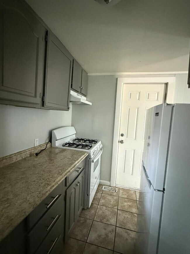 Foto del edificio - Welcoming 2-bed, 2-bath Home Ready for Move-In