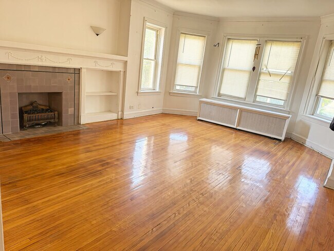 Foto del edificio - 7547 S Cornell Ave