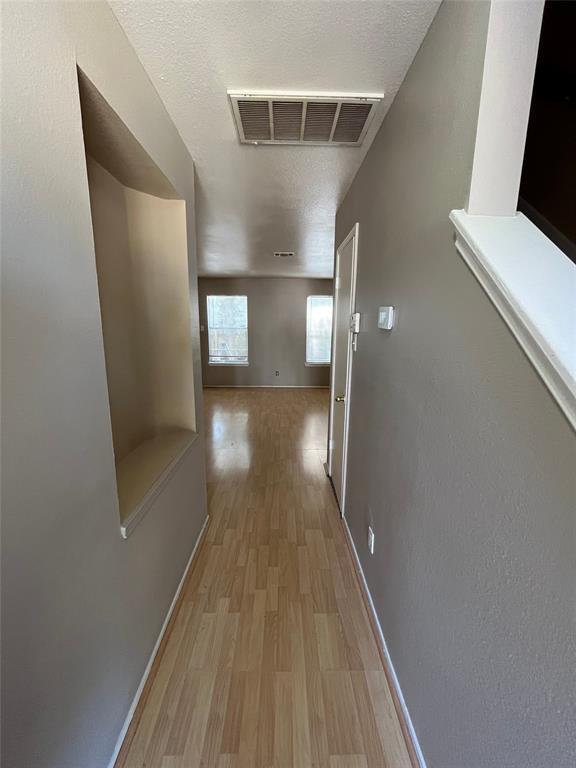 Building Photo - 9625 Sugar Hill Dr