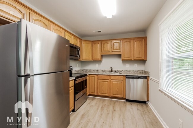 Building Photo - 8305 Hemby Wood Dr