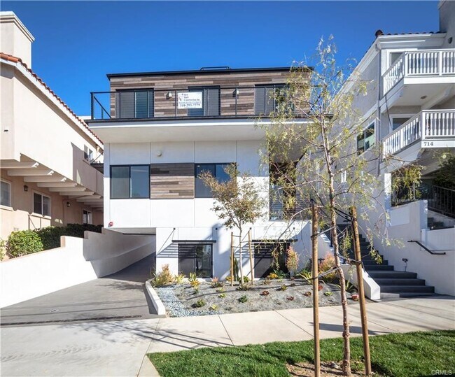 Foto del edificio - 716 N Juanita Ave