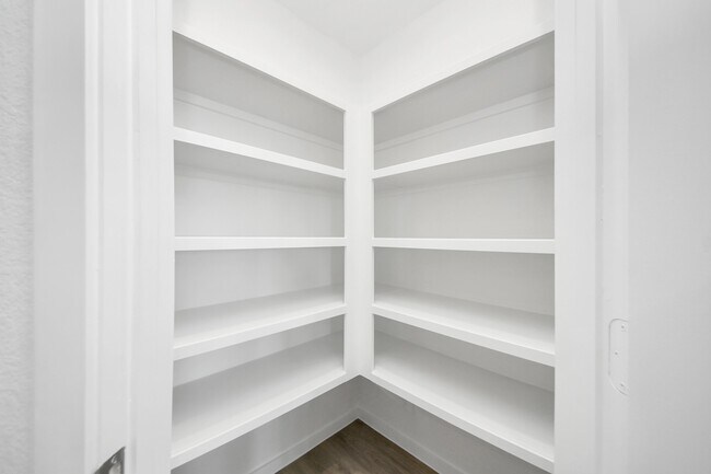 Building Photo - 40630 Balsam Run Ln