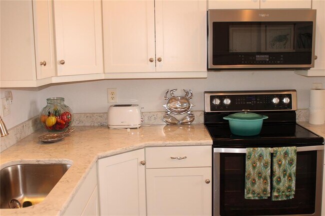 Foto del edificio - 4240 Ironwood Cir