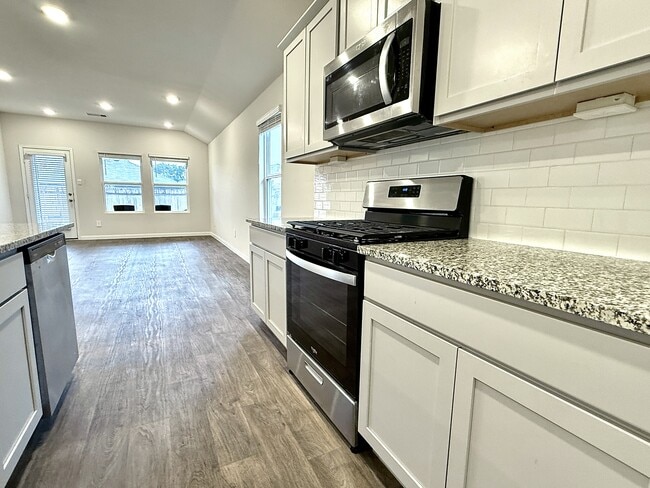 Foto del edificio - 1305 Middleton Grv