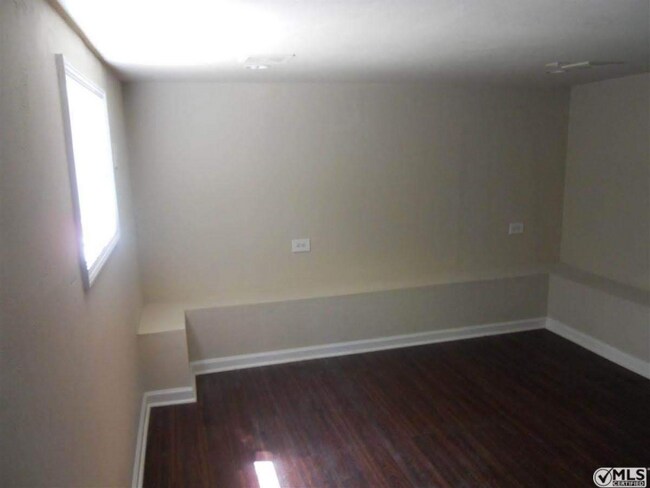 Building Photo - 1591 Fuller Rd