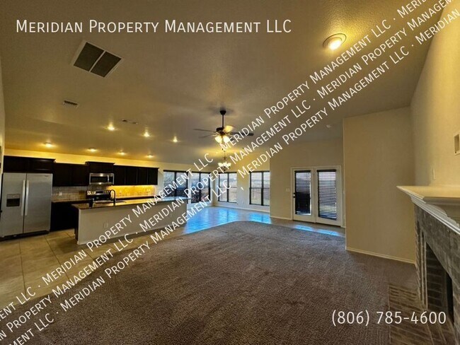 Foto del edificio - 9709 Ross Avenue