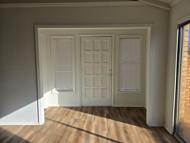 Foto del edificio - 2211 33rd St