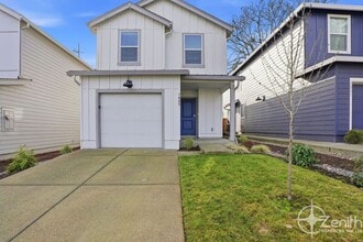 Building Photo - 7805 NE 100th Cir