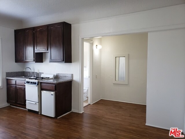 Foto del edificio - 437 W 50Th St