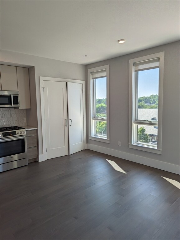 Foto del edificio - 3193 Washington St