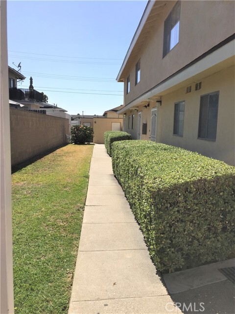 Building Photo - 12423 Breezewood Dr